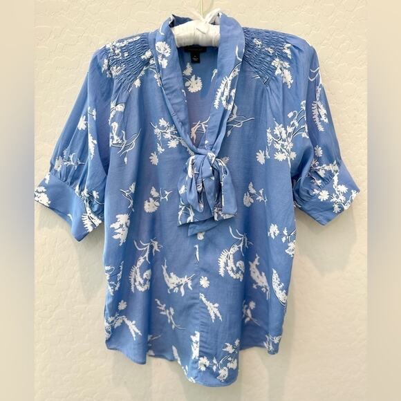 ANN TAYLOR | Blue & White Cottagecore Floral Neck Tie Puff Sleeve Blouse | XS - Picture 1 of 6